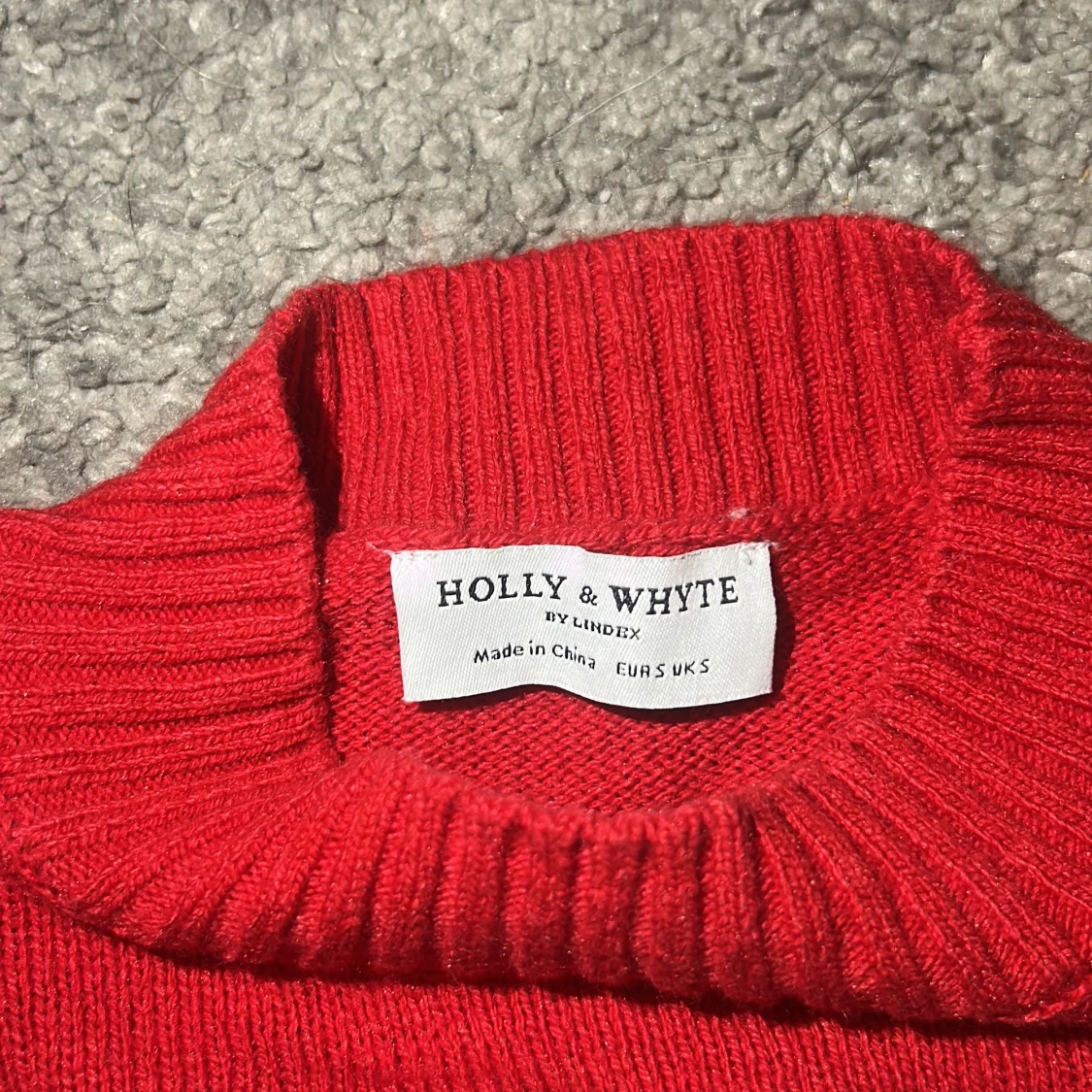 Stickad tröja röd - 1