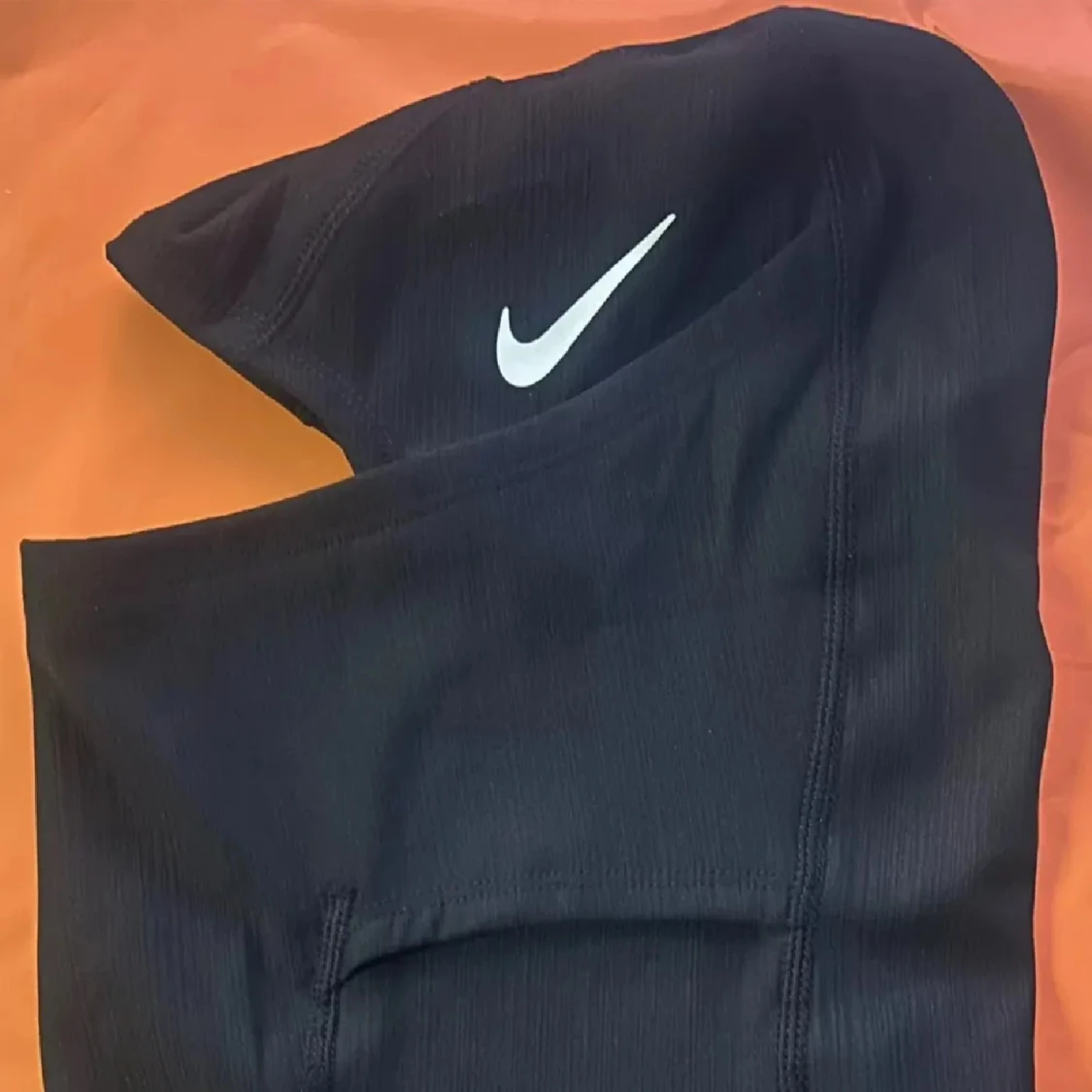 Nike Pro Therma-FIT hood svart - 3