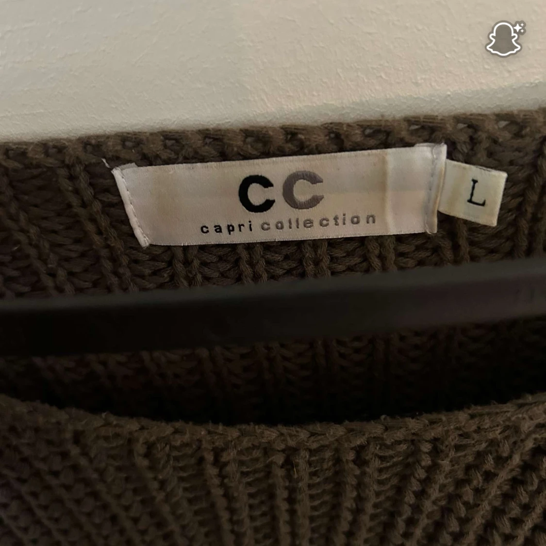 Militärgrön stickad tröja från Capri Collection - 2