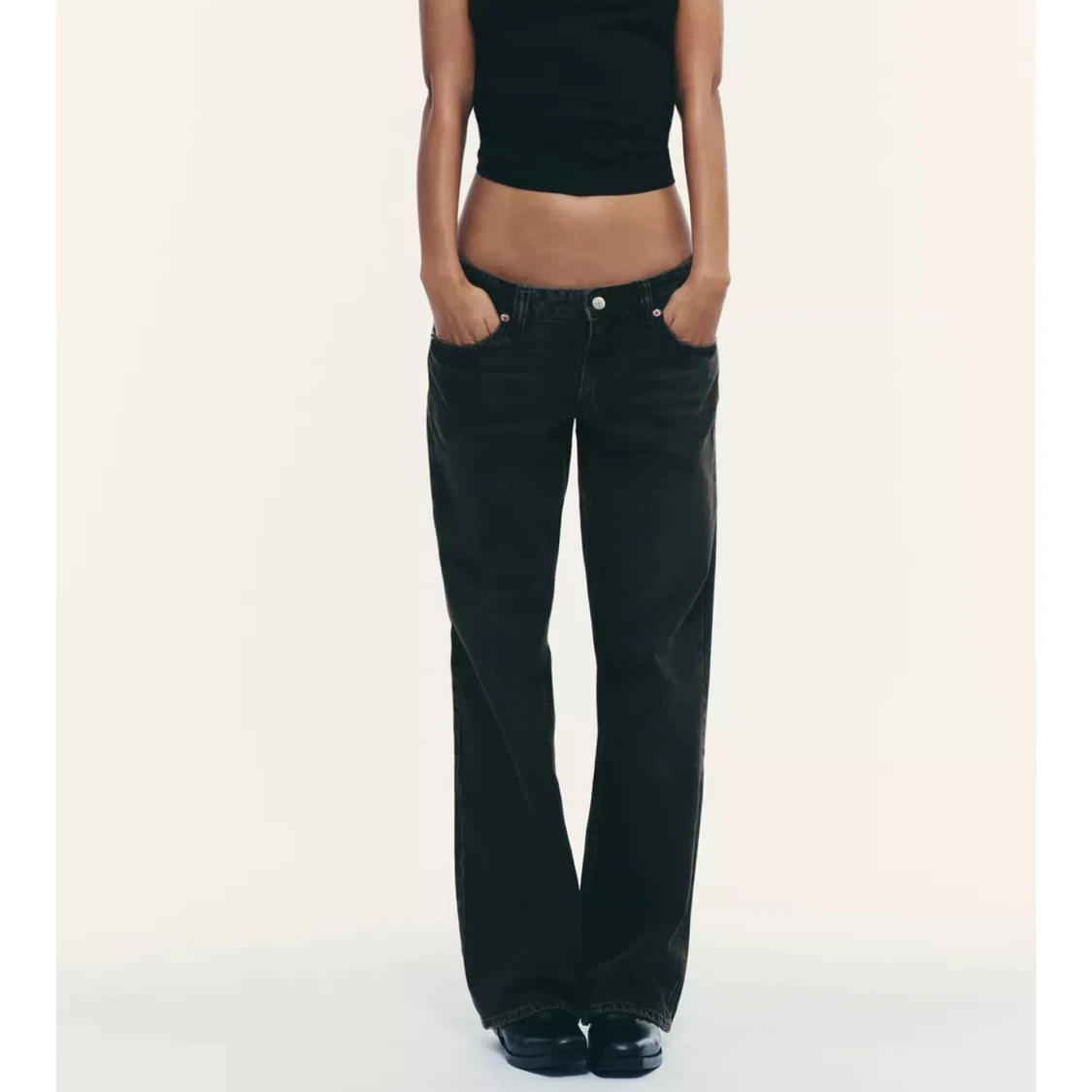 Svarta wide jeans med låg midja - 2