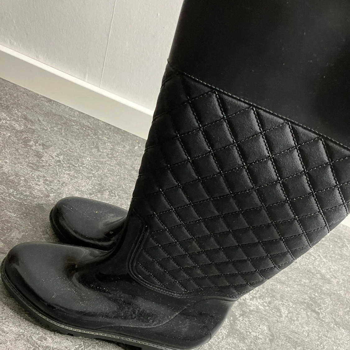 Svarta quiltade stövlar - 2