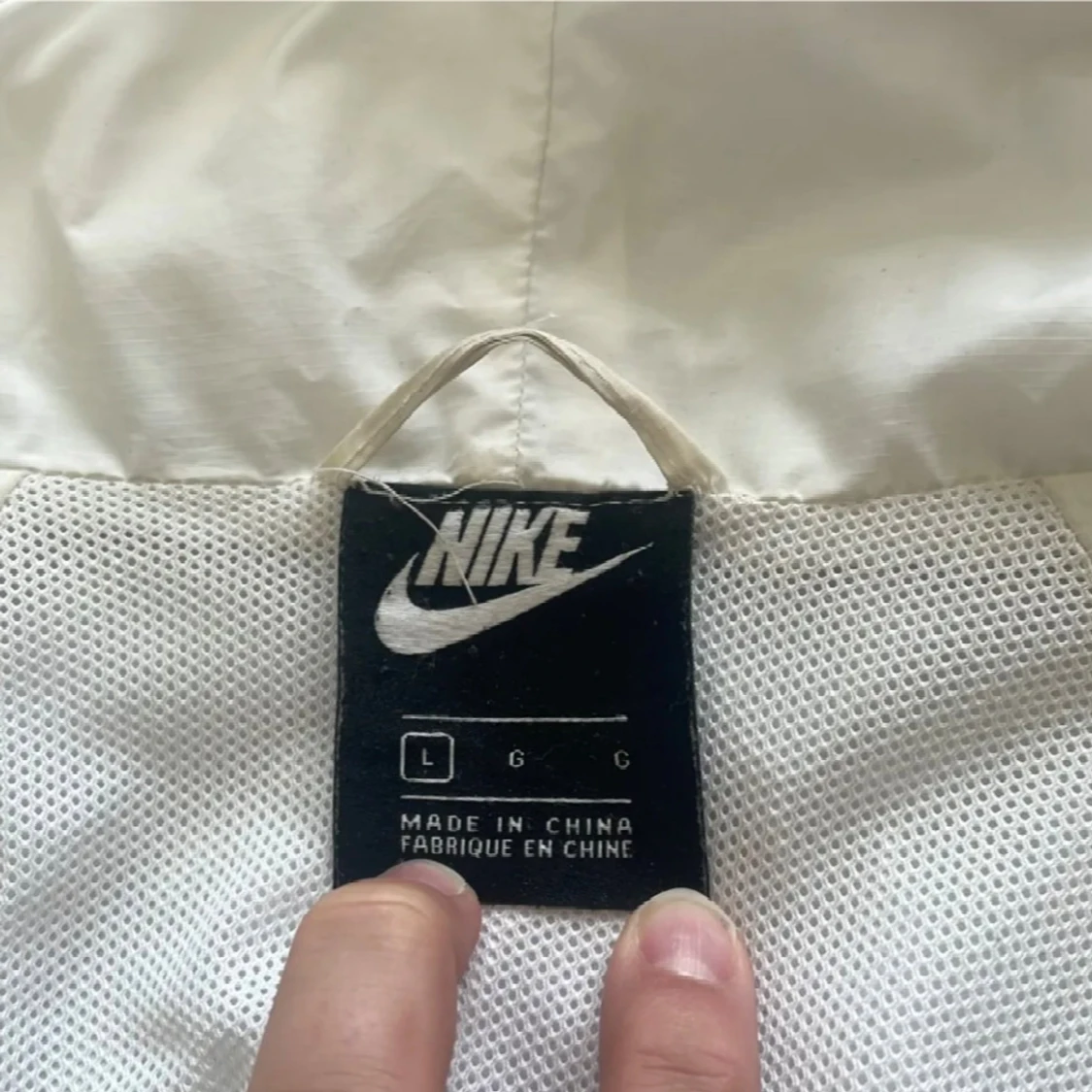 Nike svartvit vindjacka med huva L - 2