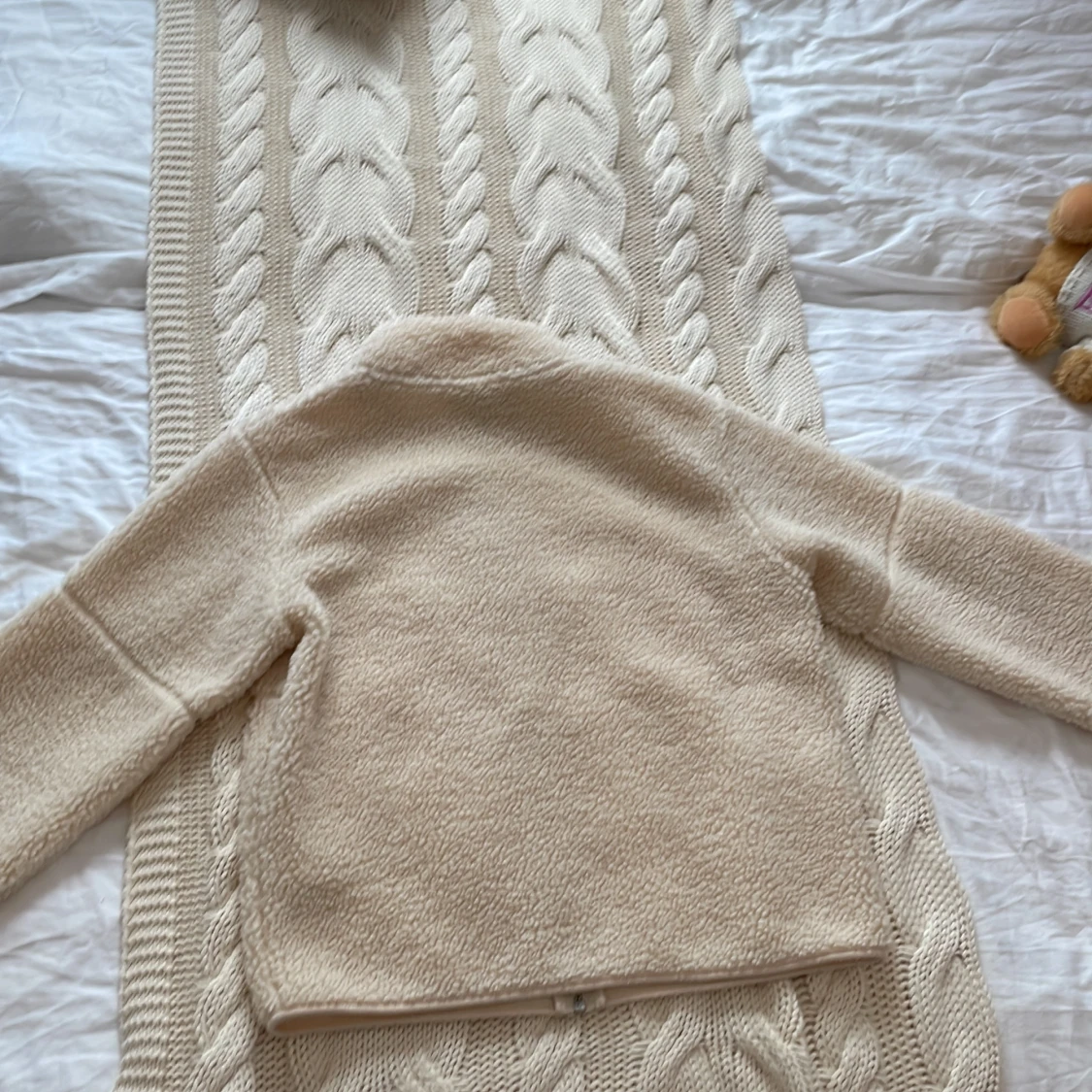 Beige teddyjacka från Kappahl - 4