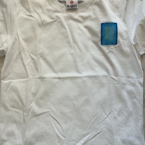 Vit t-shirt från Casablanca  - Priset är ej hugget i sten, storlek S