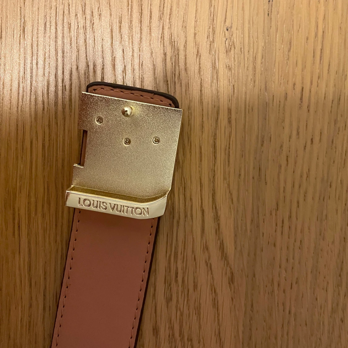 1v bälte brun och guld - 1