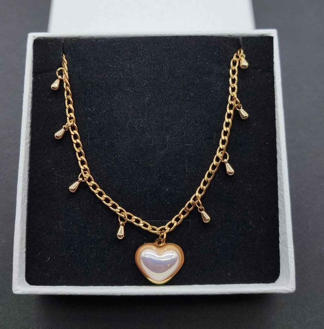 Stilfullt halsband  - 2