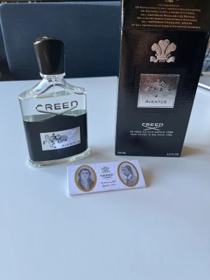 Creed Aventus 100ml EdP - Tjena! Säljer en Creed Aventus i storlek 100ml. Den har sprejats ungefär 2-3 gånger för att testas. Priset kan diskuteras!