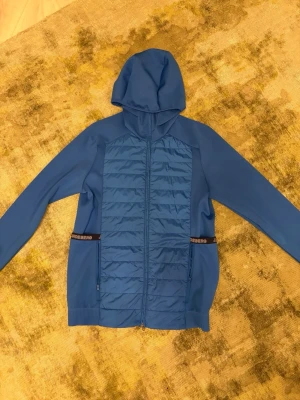 J.lindeberg jacka - Storlek S tvär snygg aldrig använd utanför huset