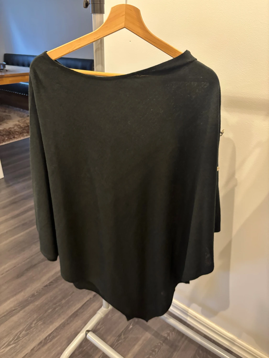 Svart bolerotopp med knappar - 1