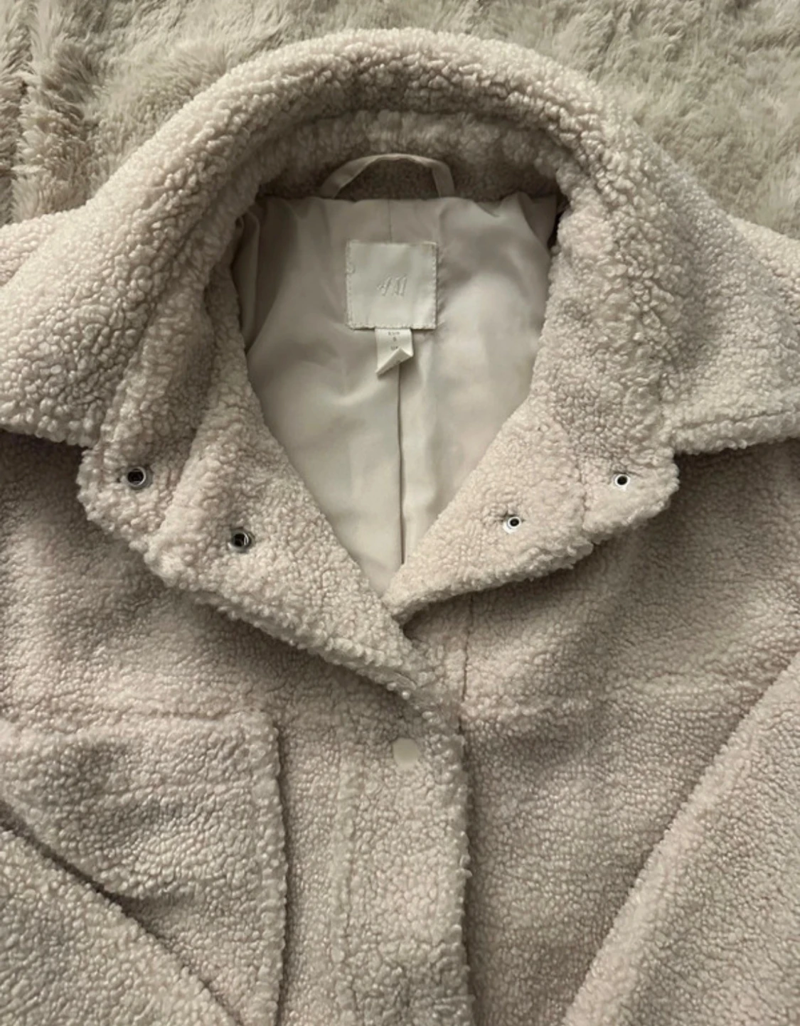 Beige teddyjacka från H&M - 2