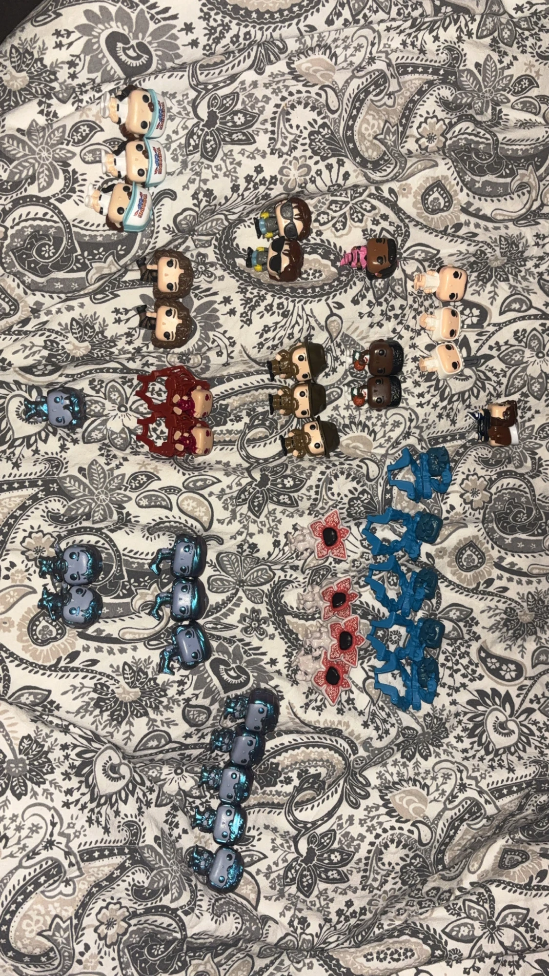 Stranger things kinder mini pop!