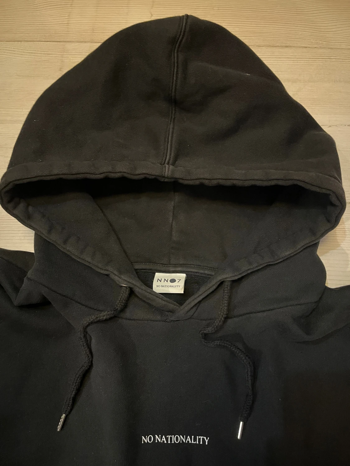 Svart NN07 hoodie strl L - 1