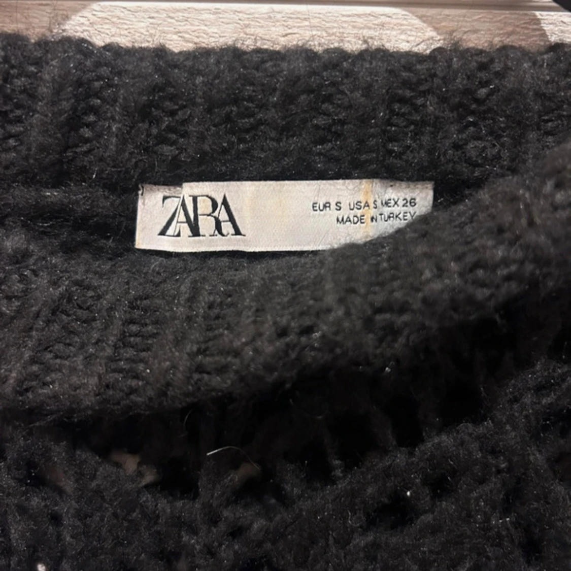 Svart stickad tröja från Zara - 1