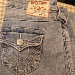 True Religion ljusblå jeans - True Religion jeans 