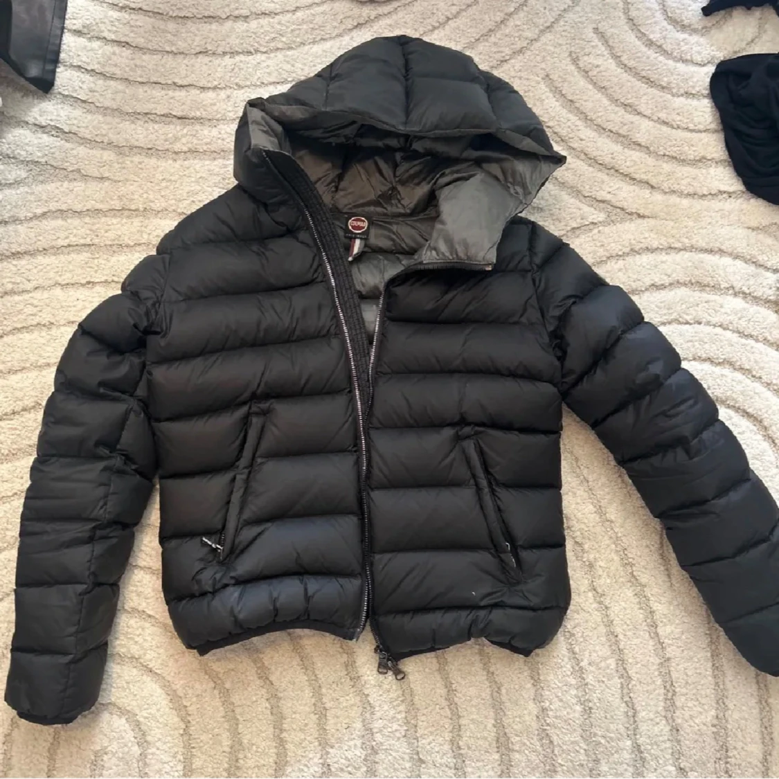 Svart dunjacka  från Colmar - 1