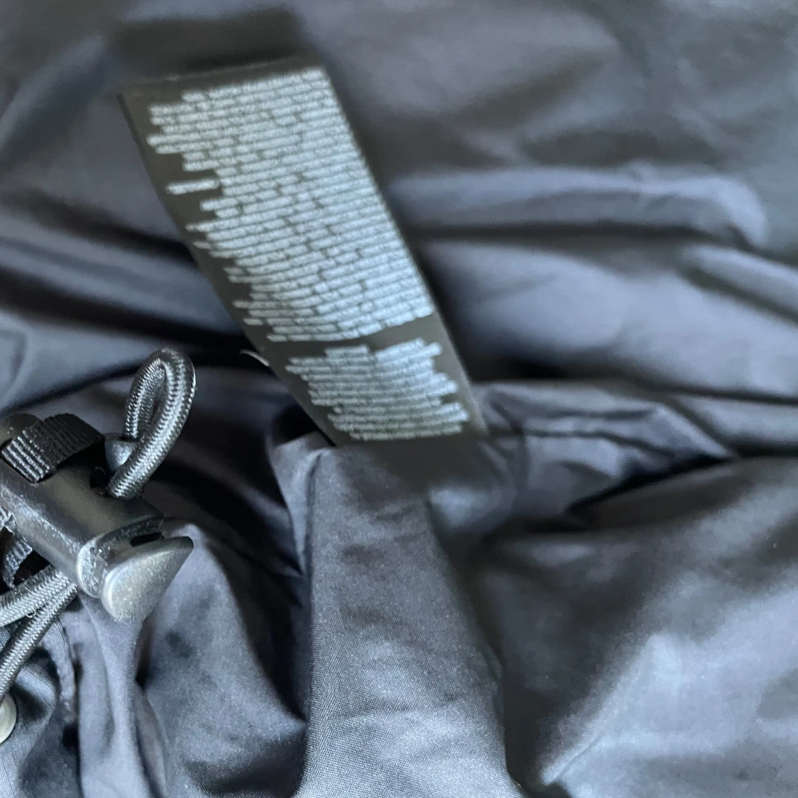 Svart pufferjacka från The North Face - 4