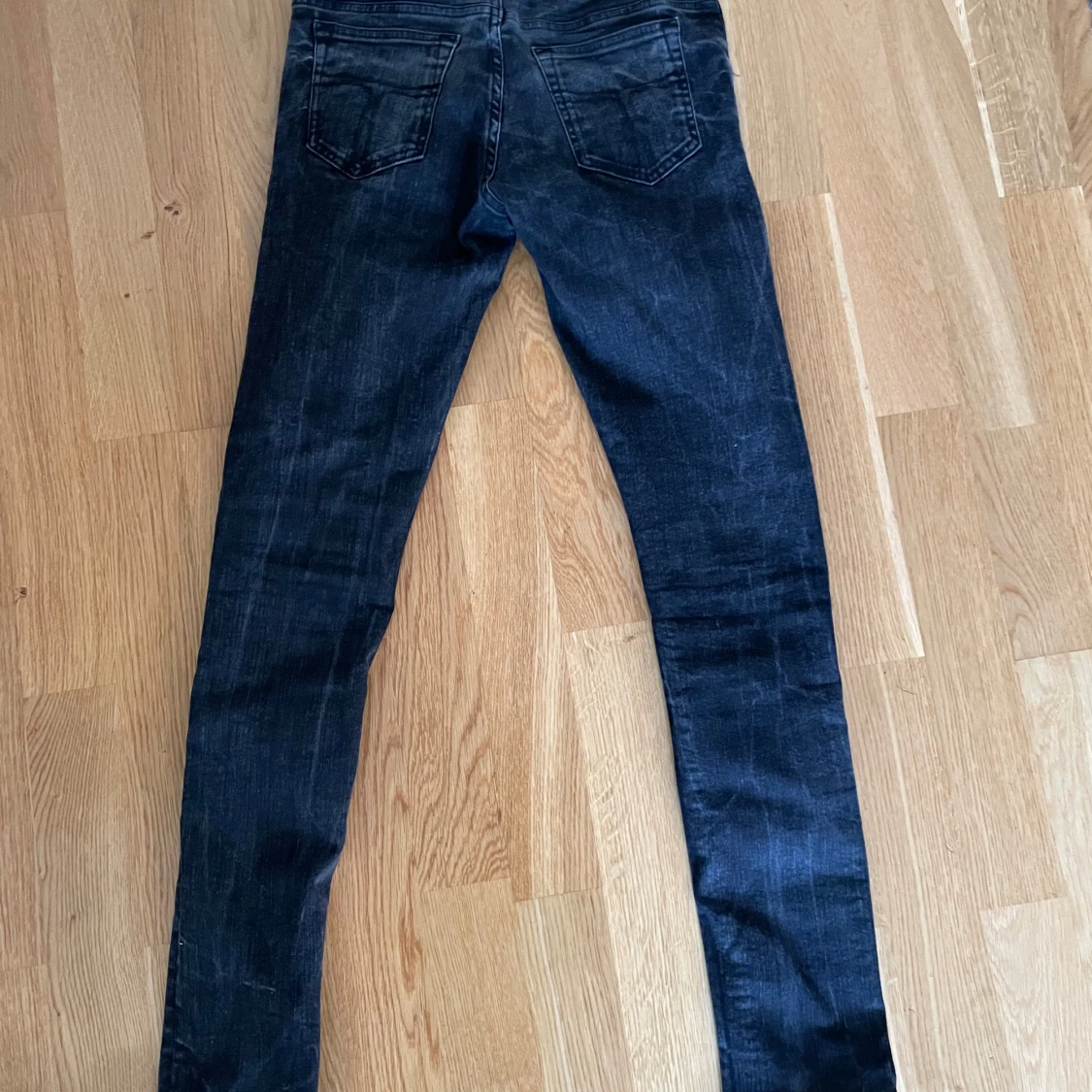 Svarta jeans från tiger of Sweden - 3