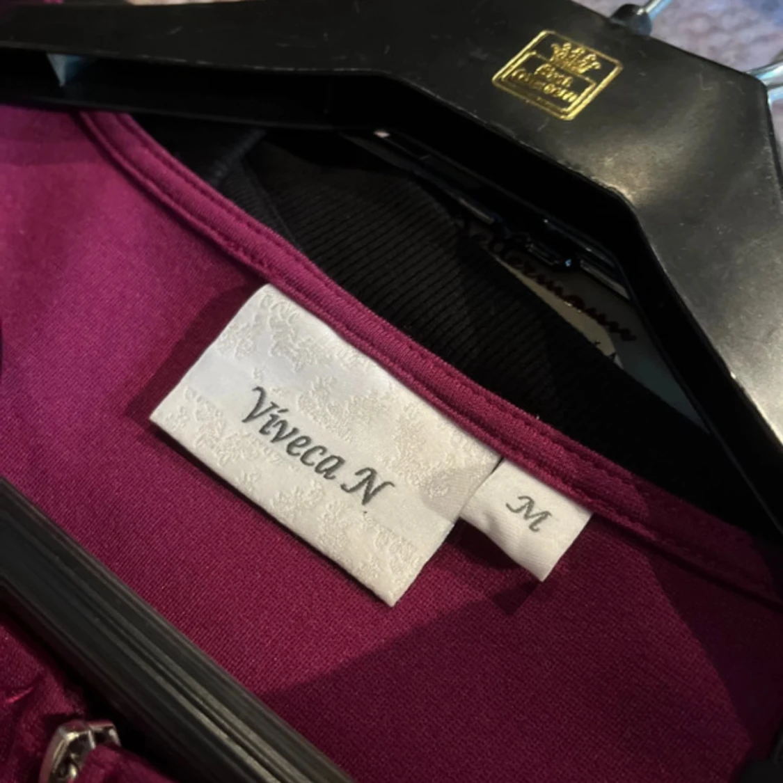 Plommonlila kofta med dragkedja  - 2