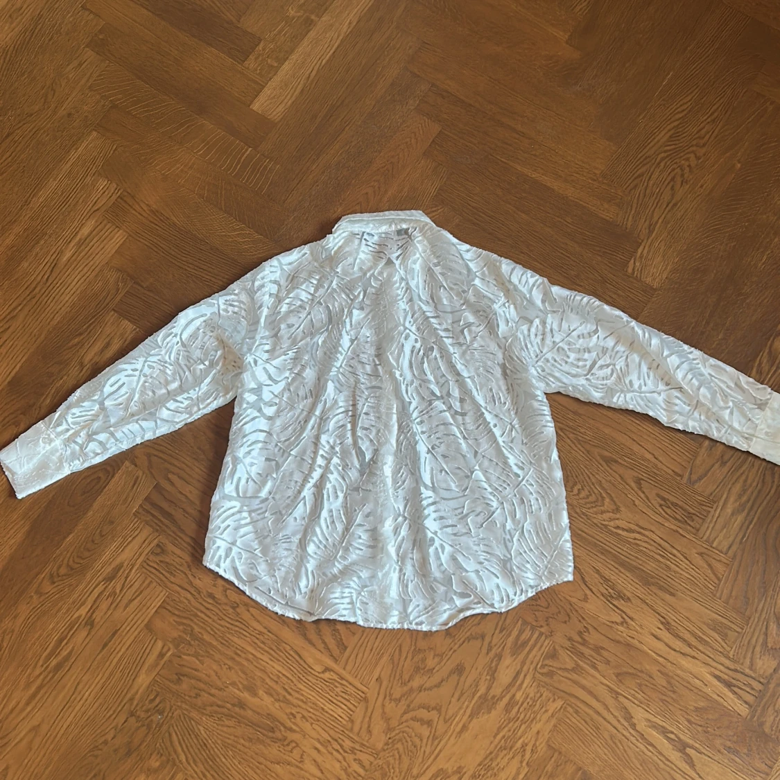 Vit mönstrad skjorta från Zara - 1