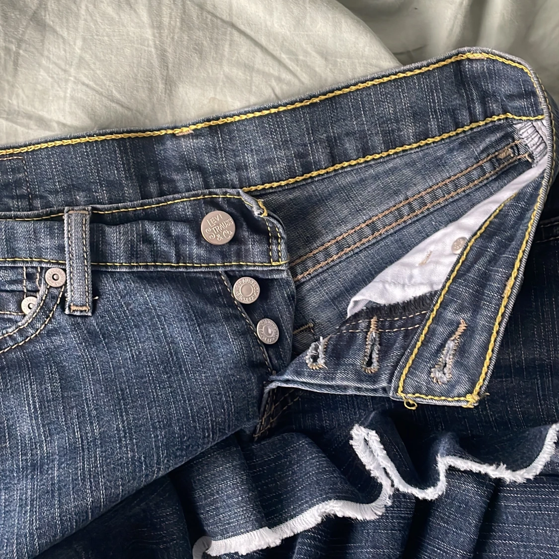 Levi's jeanskjol med volangkant - 4