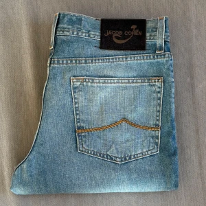 Jacob Cohën jeans | 32 - Jacob Cohën Jeans | Storlek: 32 | Modell: 688 | Nypris: ca 5000kr | ActiveResell