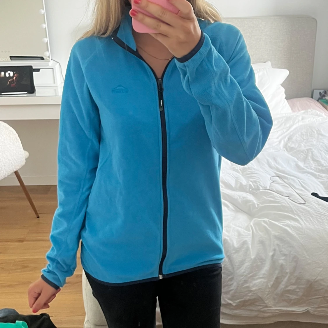 Blå fleecekofta från McKinley