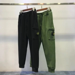 Stone Island mjukisbyxor med cargoficka - Flera storlekar finns, hör av er privat vid frågor!