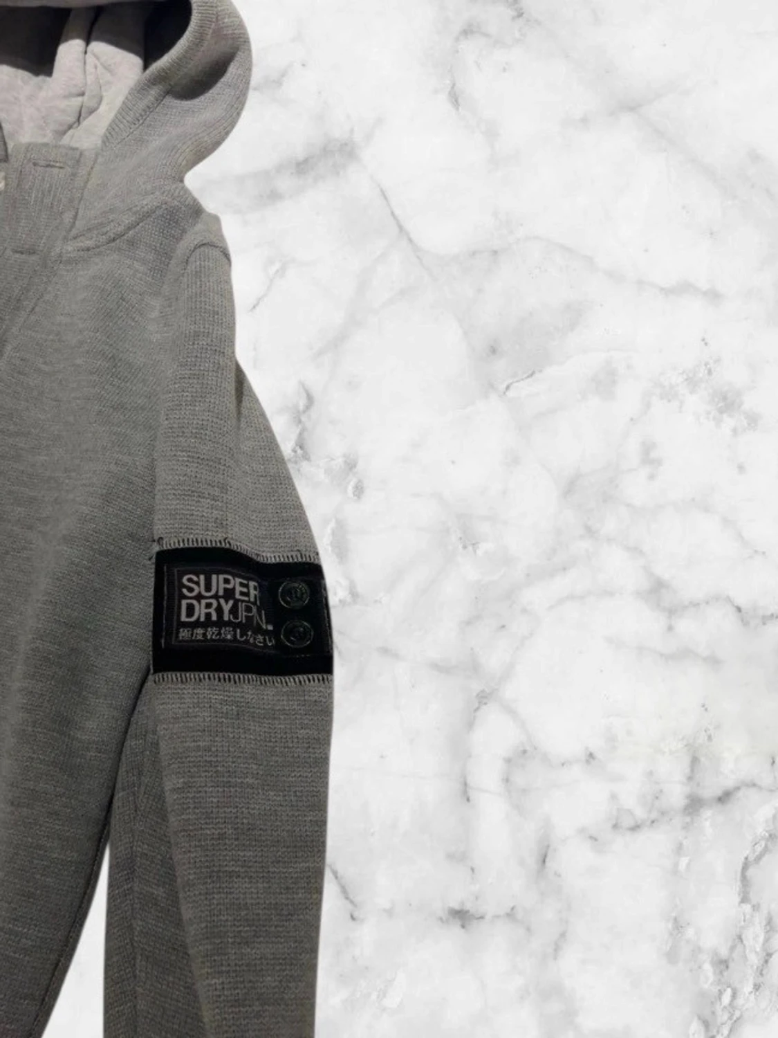 Grå hoodie från Superdry  - 3