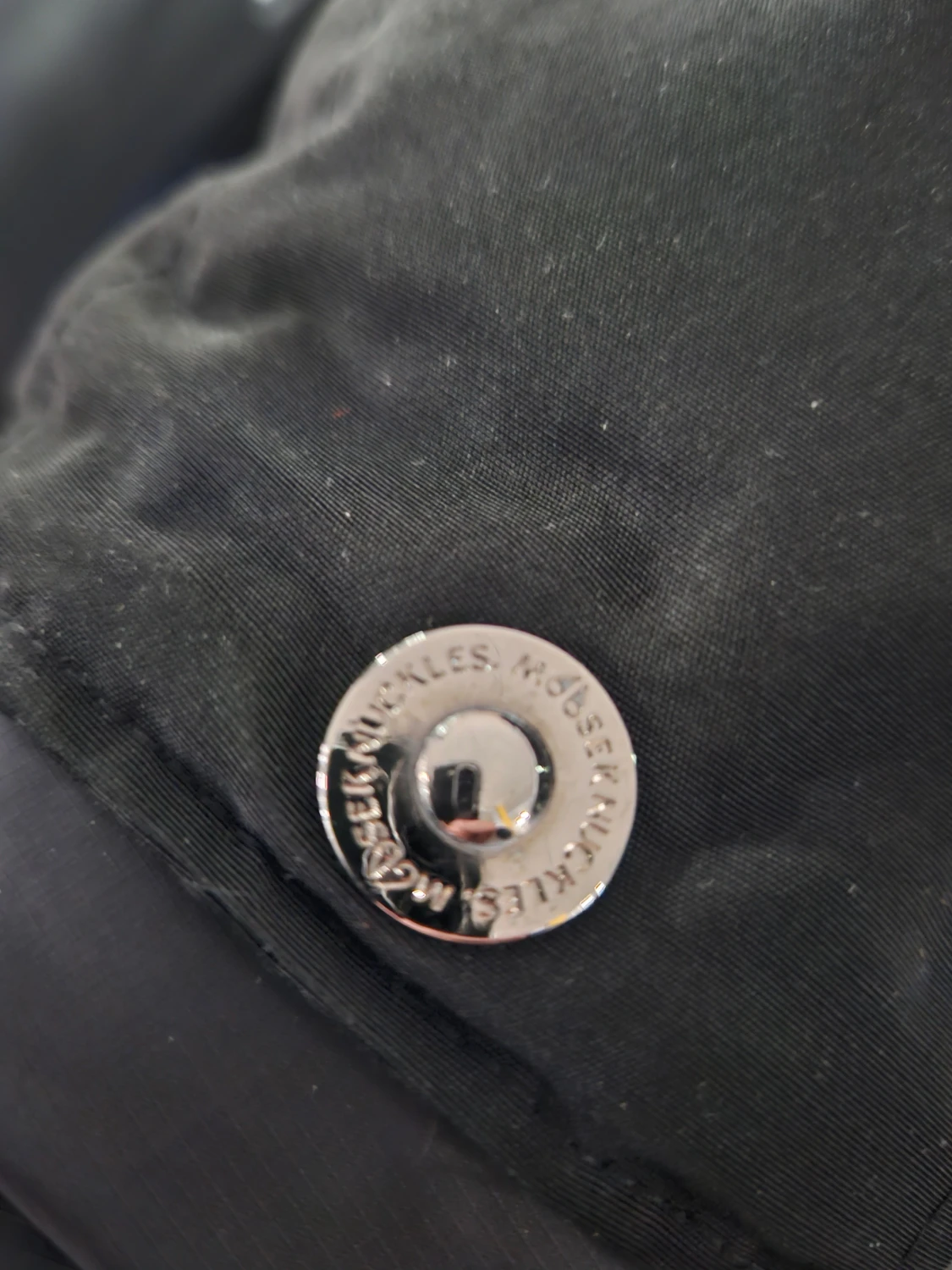 Svart pufferjacka från Moose Knuckles - 3