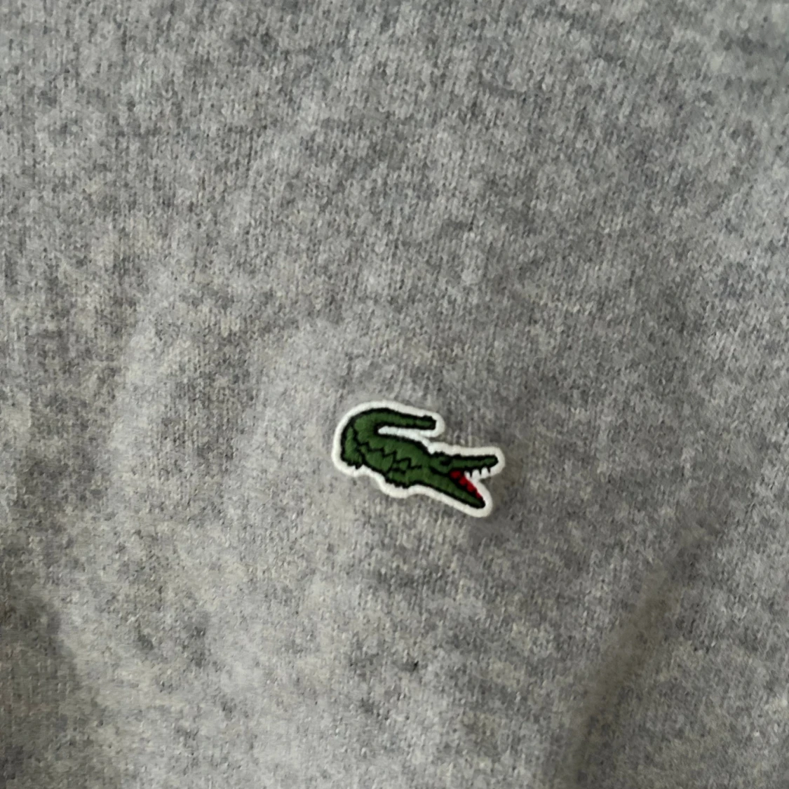 Grå stickad tröja från Lacoste - 2