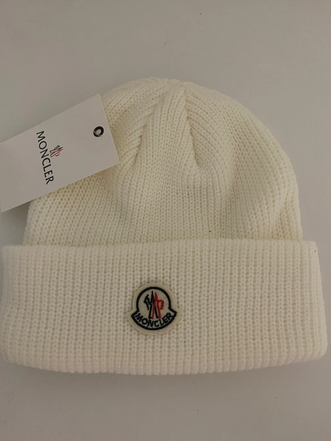 Moncle'r mössa