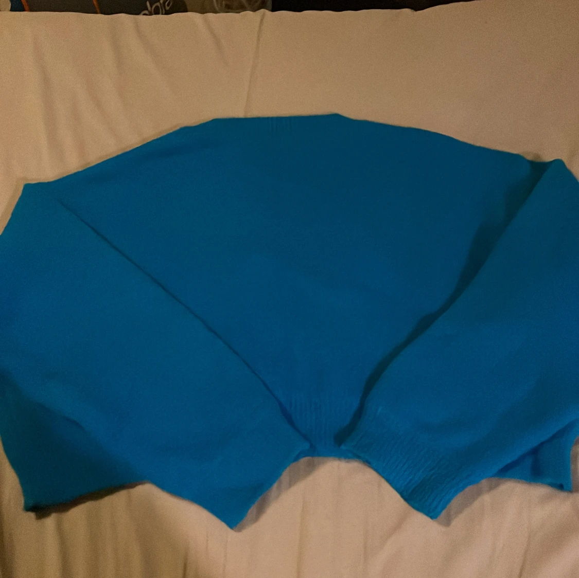 Blå croppad tröja från Zara - 4