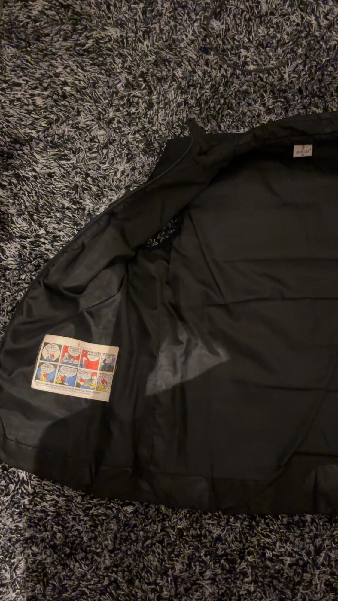 Svart dunväst från Moncler - 1