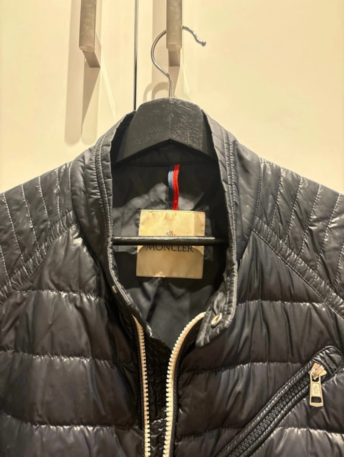 Svart pufferjacka från Moncler storlek 1 sitter som 2 - 1