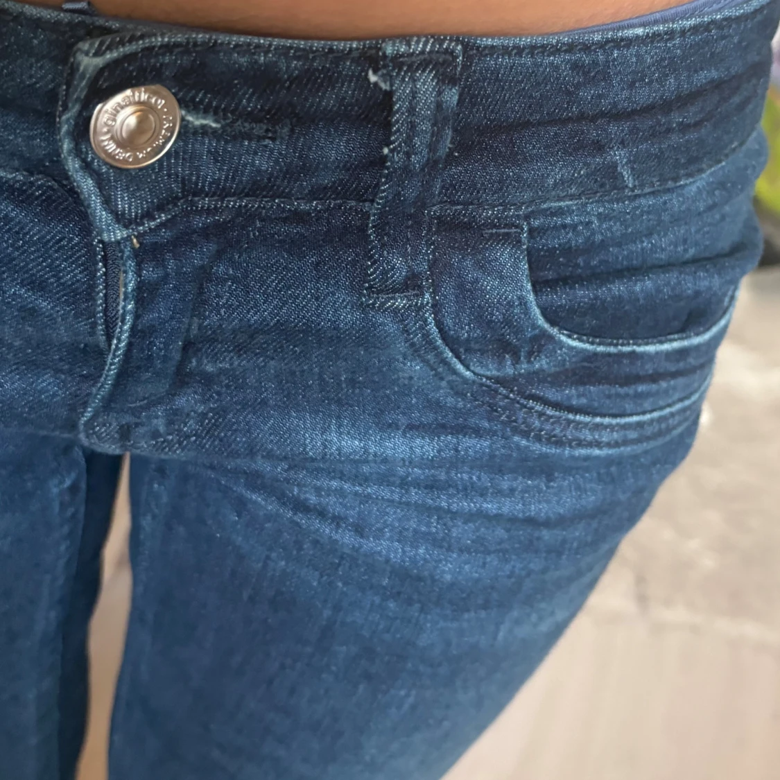 Lågmidjade bootcut jeans - 2