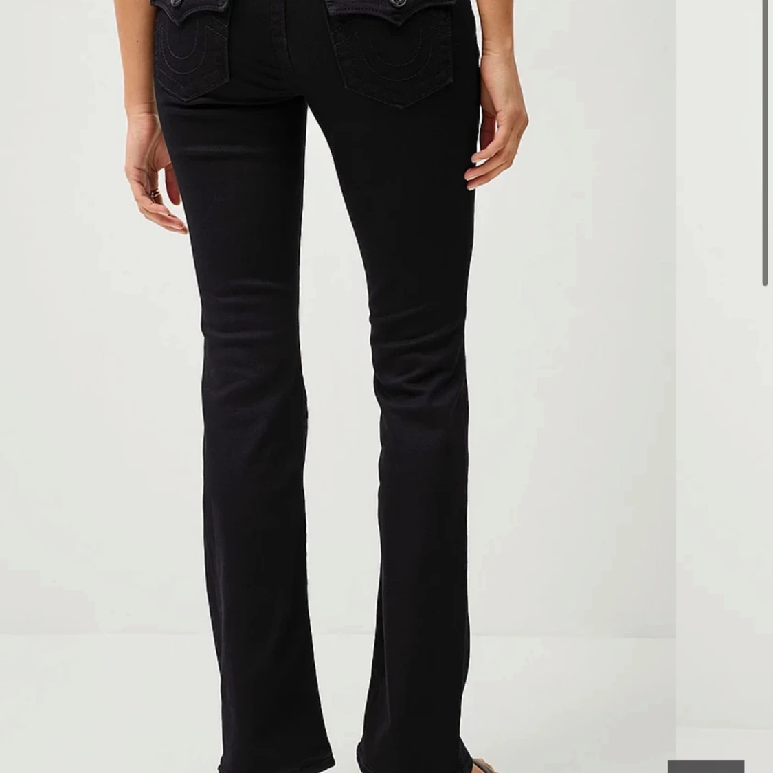 Svarta bootcut jeans från True Religion - 2