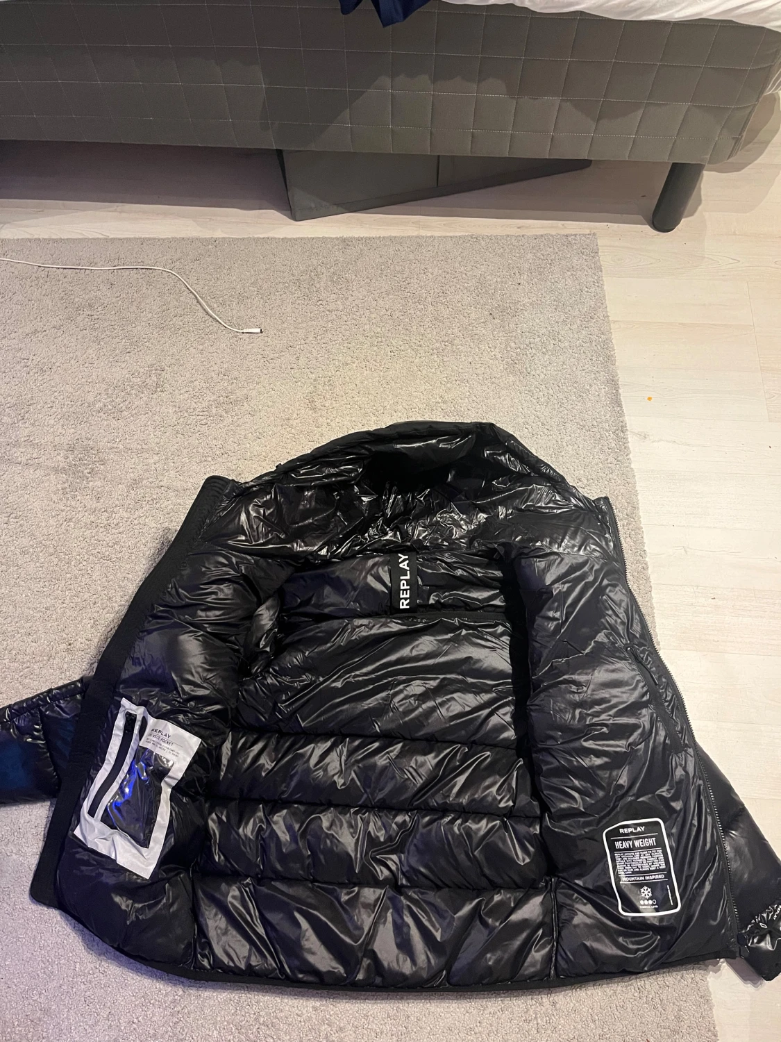 Svart pufferjacka från Replay - 3