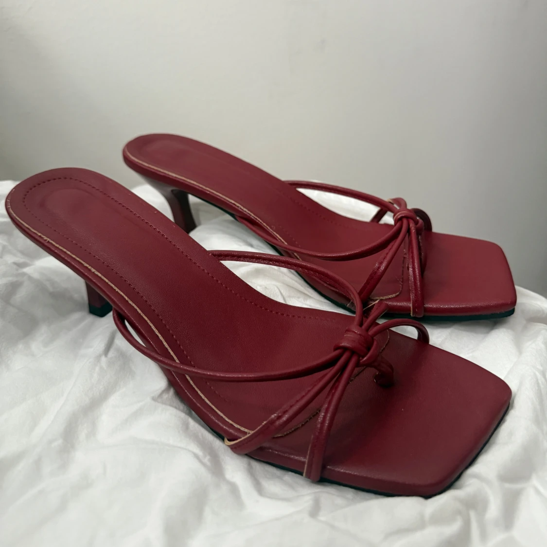 Vinröda klackar  - 1