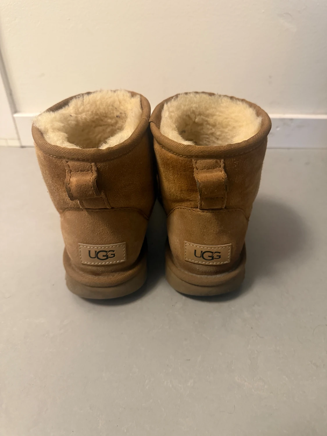 Uggs  - 1