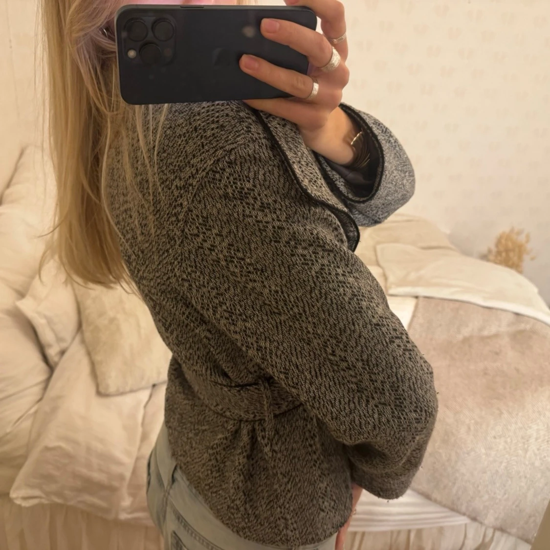 Grå jacka med bälte - 1