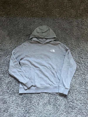 The North Face Hoodie - Storlek XL barn≈ Xs-S