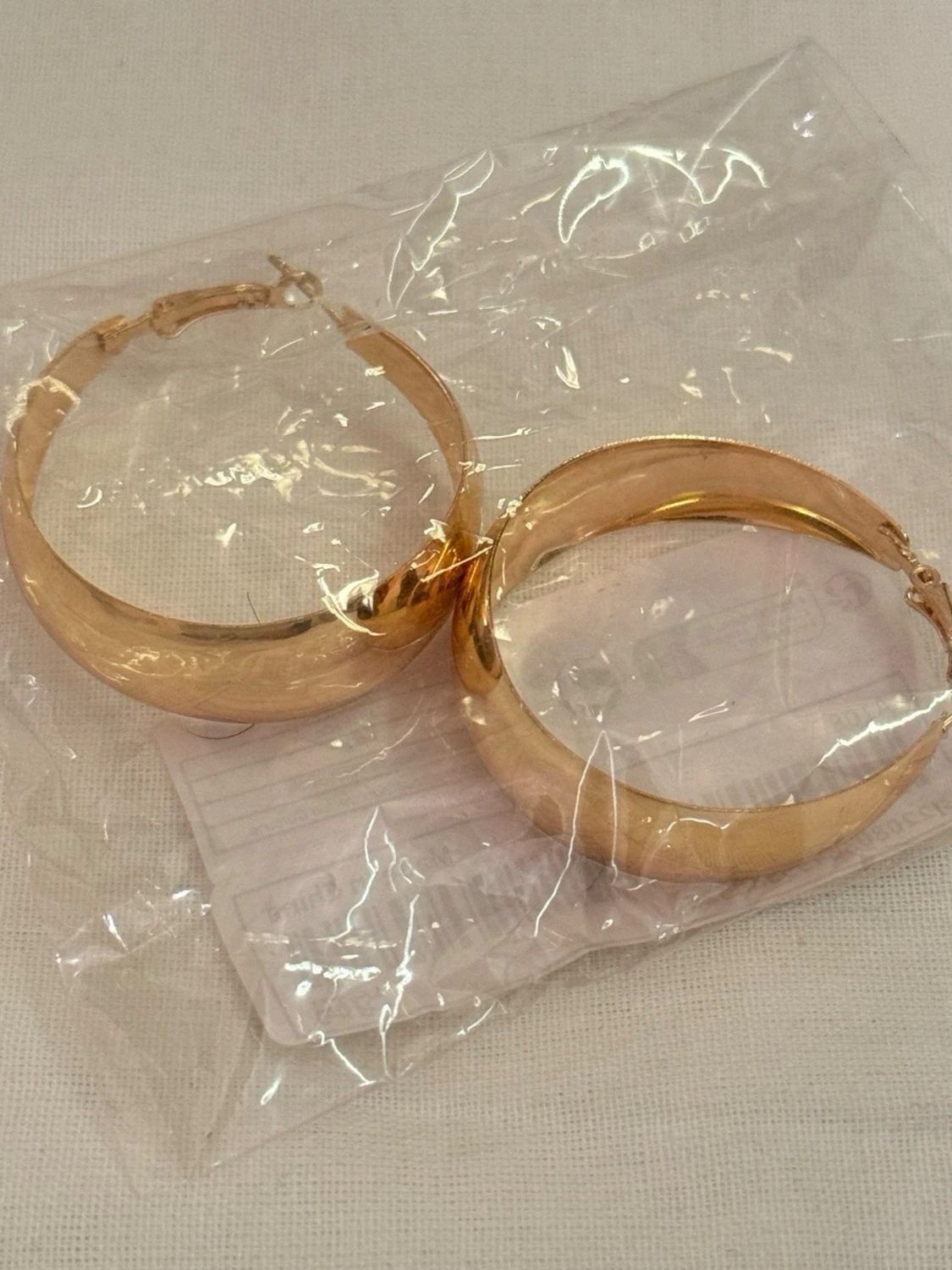 (Bundle) Guldiga statementörhängen & hoops - 3