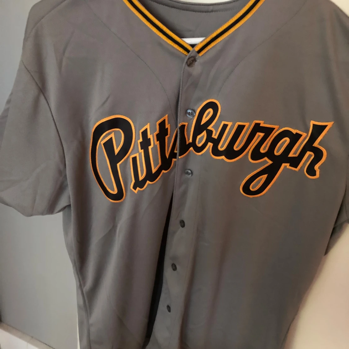 Pittsburgh Pirates/Steelers fan apparel - 2