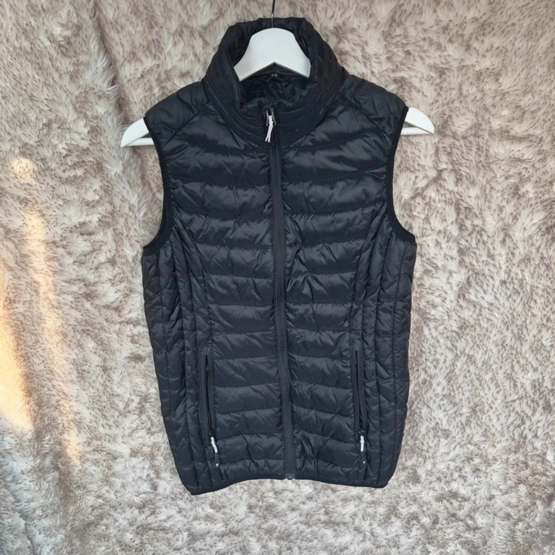 Svart dunväst  XS - 1