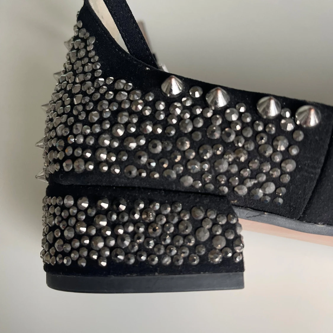 Svarta ballerina med nitar och strass - 3