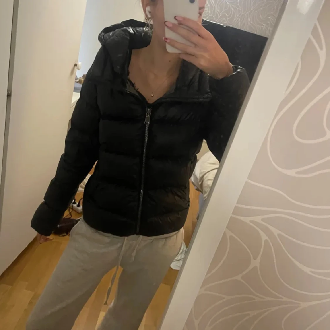 Svart pufferjacka från Colmar