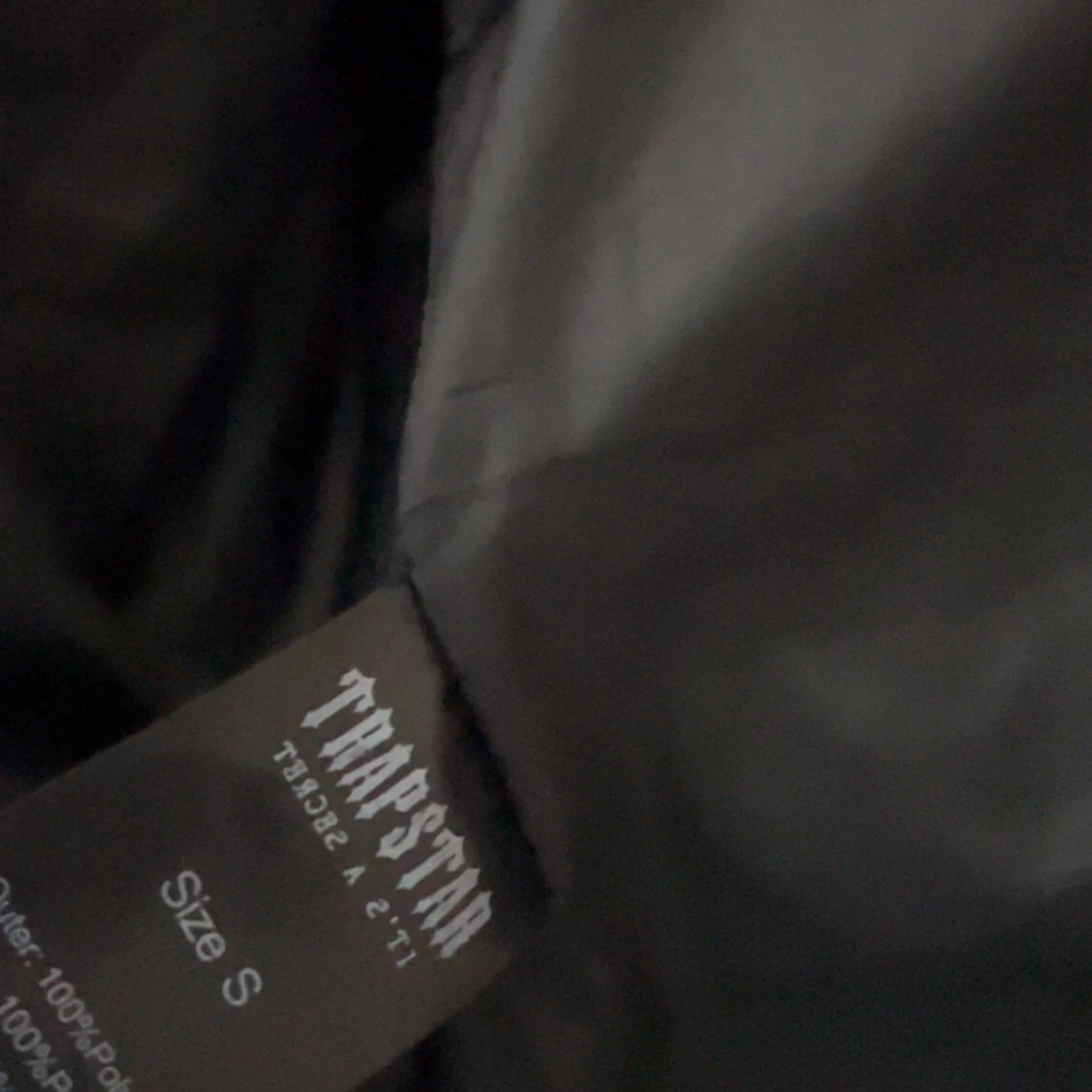 Svart pufferjacka från Trapstar - 4