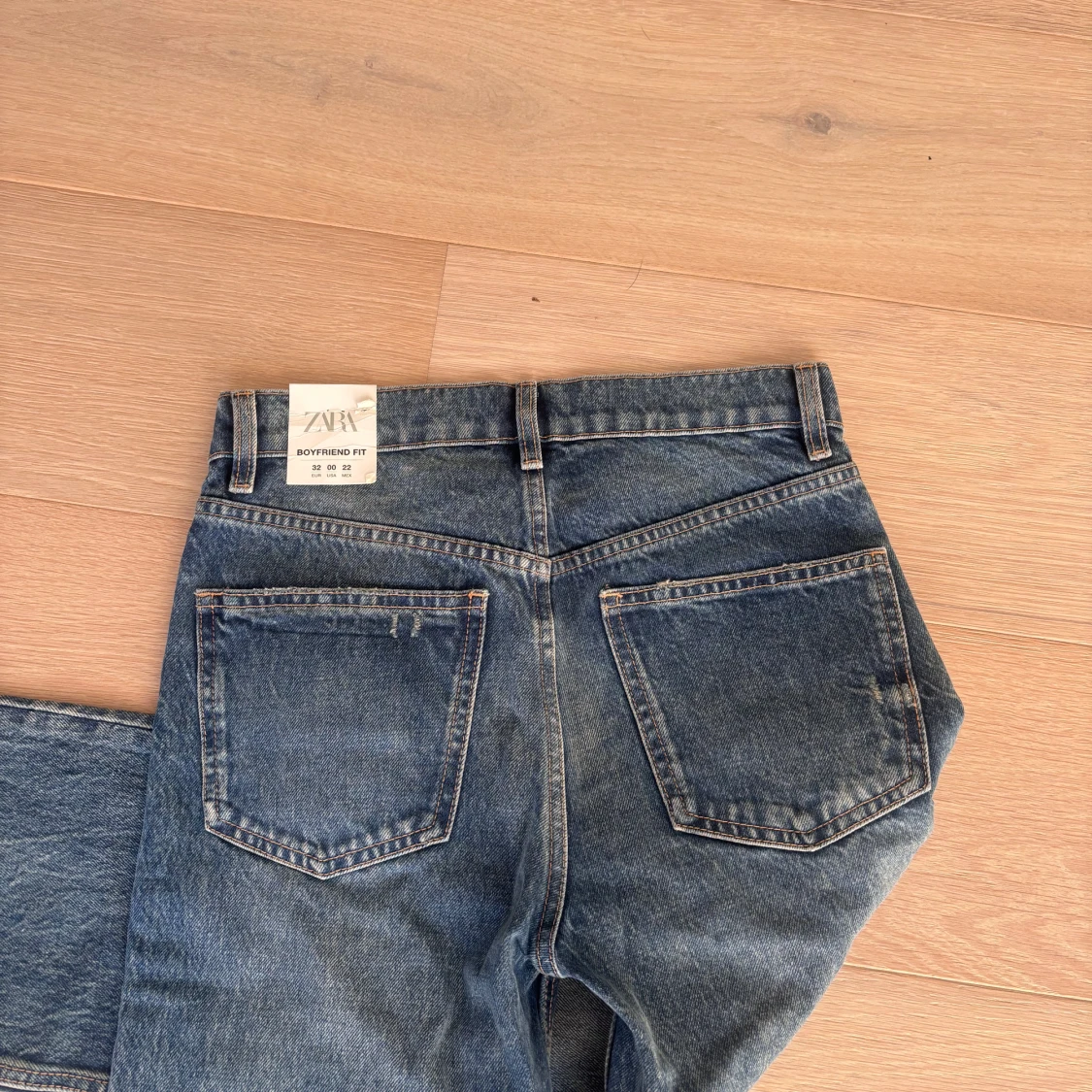 Blå boyfriend jeans från Zara, stl 32 - 2