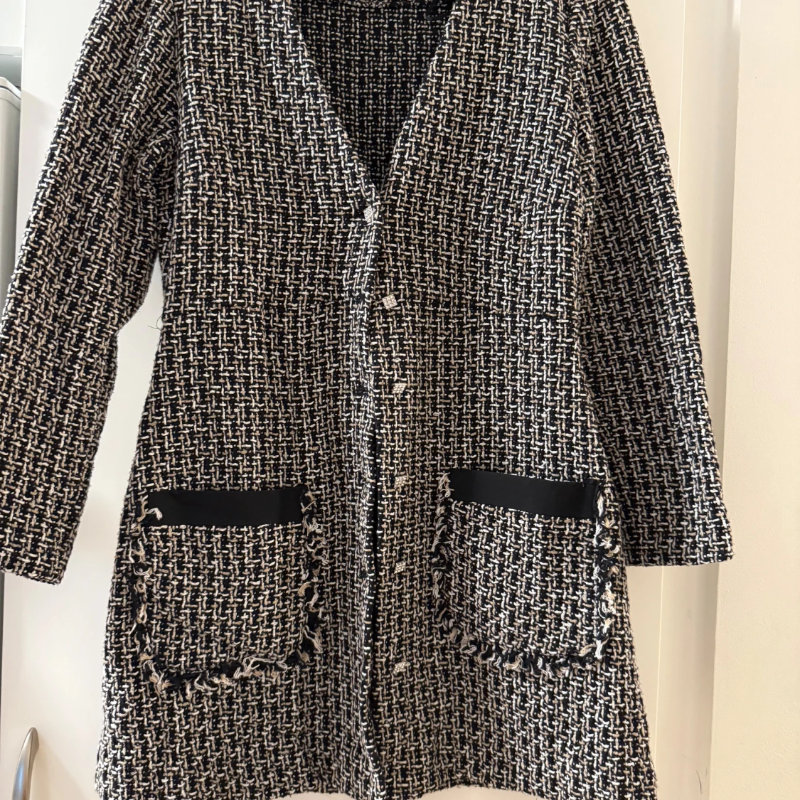 Svartvit rutig kappa från Zara - 2