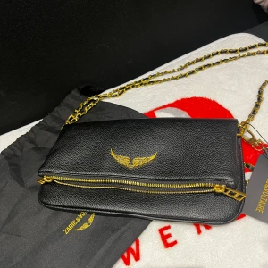 Zadig & Voltaire | Women’s black shoulder bag - ✅ Perfect condition  – Brand new, never worn  💯 100% Authentic products only 📦 Fast shipping ♻️ Shop sustainably, look sharp.  REMINDER: Items can be used and please note that we only resell used clothes we buy online (some are brand new).   We will always tell our customers before buying if item has stains or is damaged. Returning is always possible  Bought in here. If you have anything authentic to sell, let us know because we also buy and sell on here🙂  Thank you!